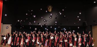 Trakya Üniversitesi Eczacılık Fakültesinde 105 öğrenci mezun oldu