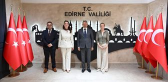 Türk Kızılay heyetinden Vali Sezer'e ziyaret