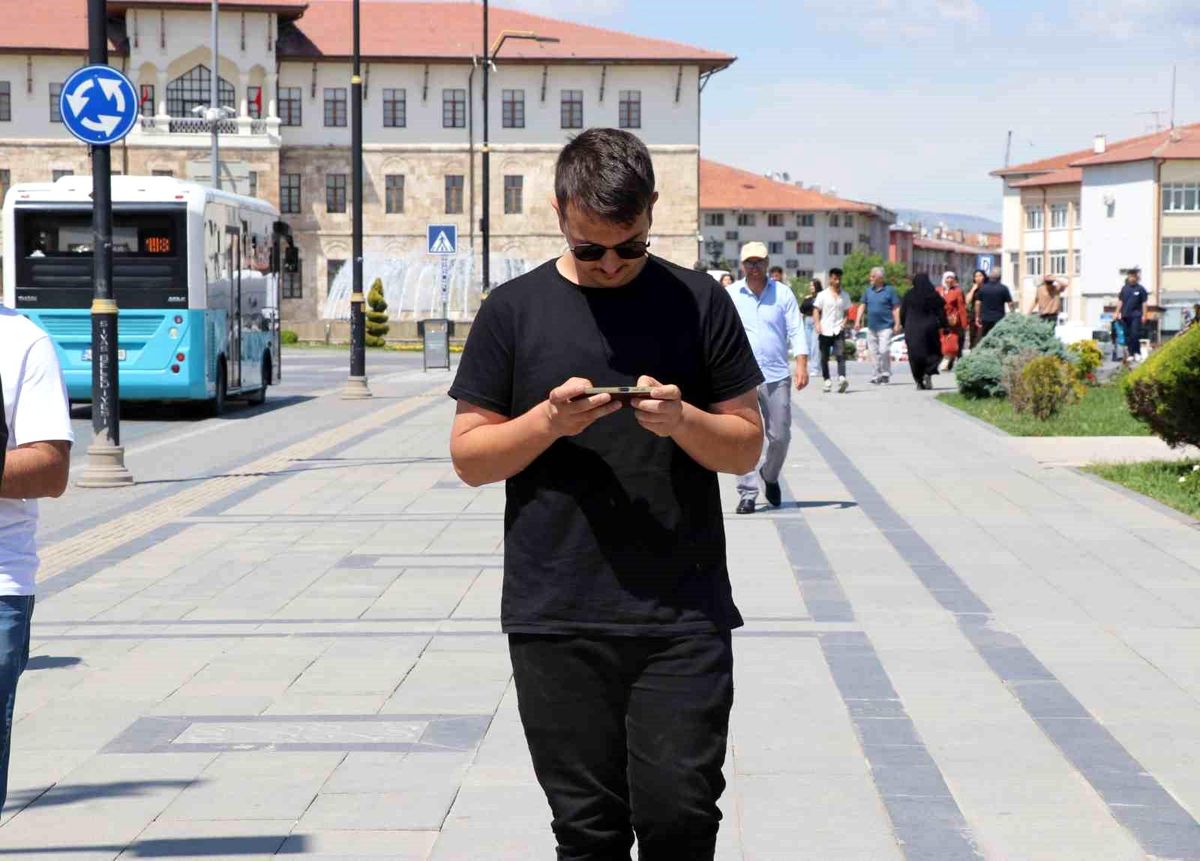 Teknoloji Bağımlılığı Tembellik ve Dikkat Dağınıklığı Getiriyor