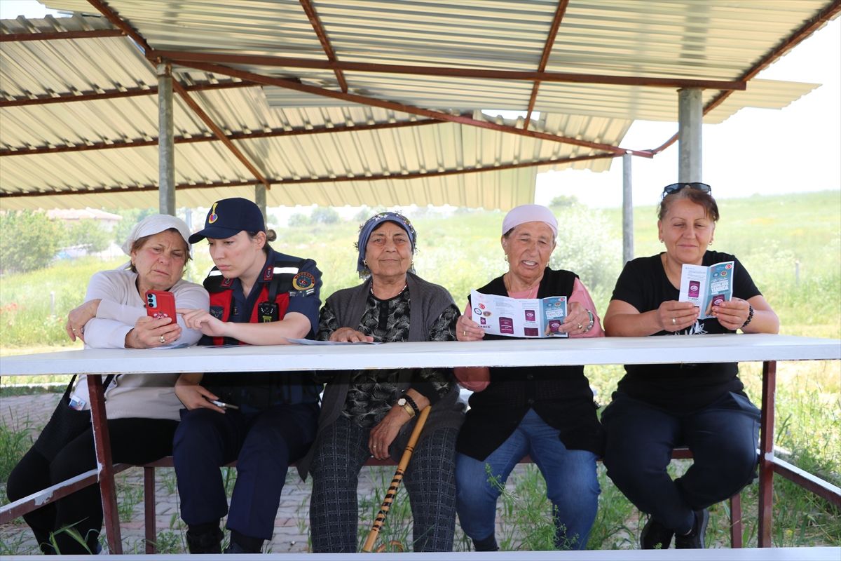Yozgat'ta kadın jandarmalar, kırsaldaki kadınların hayatına dokunuyor