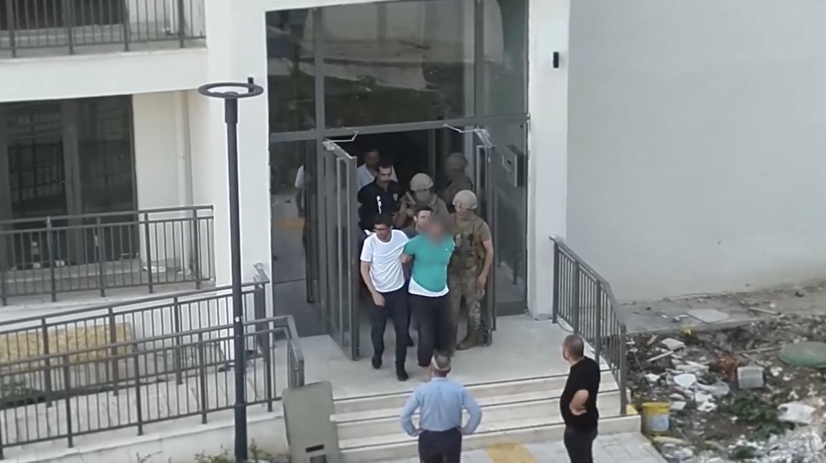 Adıyaman'da 56 yıl hapis cezası bulunan dolandırıcı yakalandı