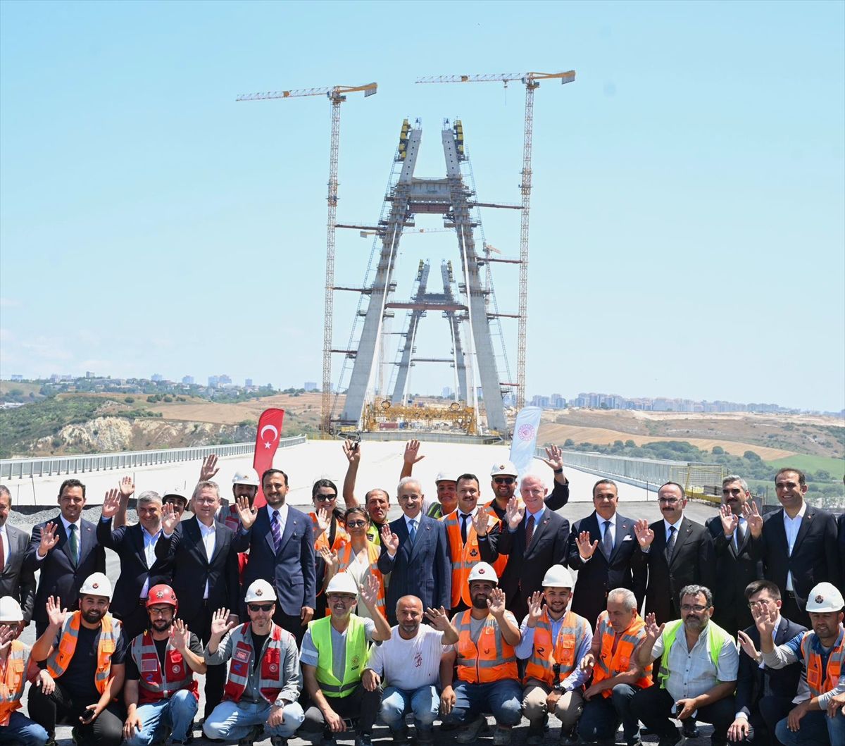 Başakşehir-Nakkaş Otoyolu'nda yüzde 80 ilerleme