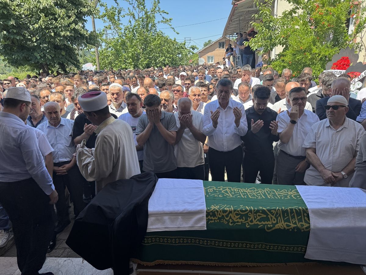 Bartın'da maden ocağındaki göçükte ölen işçinin cenazesi defnedildi