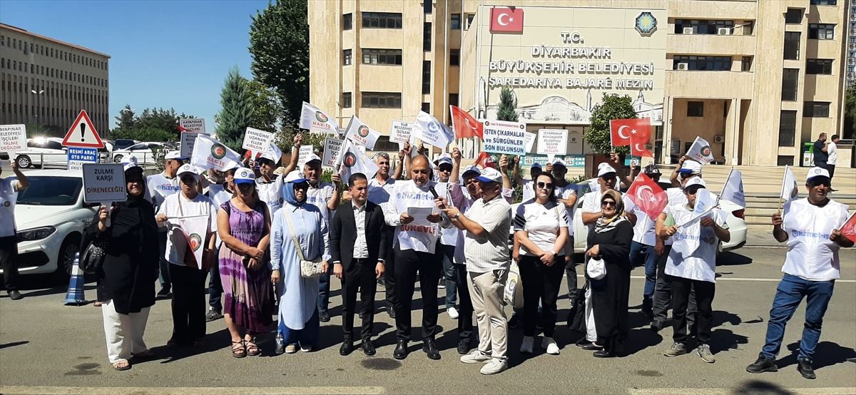 Diyarbakır Büyükşehir Belediyesi önünde kurulan eylem çadırı