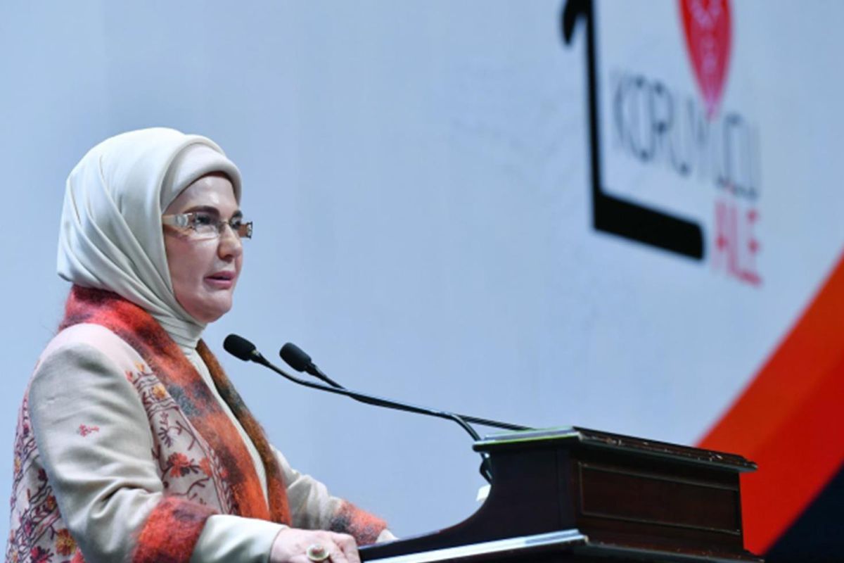 Emine Erdoğan, “Gönül Elçileri Koruyucu Aile Vizyon Çalıştayı Kapanış Programı“nda konuştu
