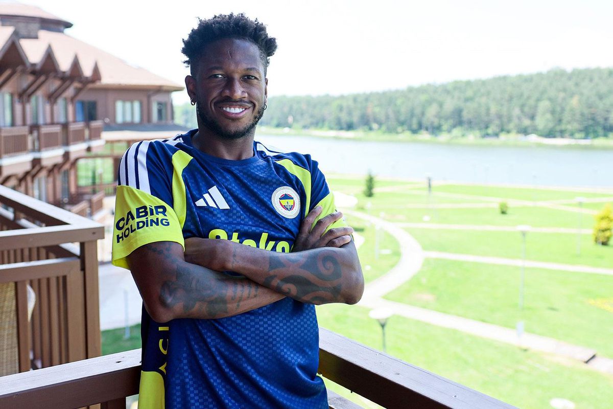 Fenerbahçeli futbolcu Fred antrenman esnasında