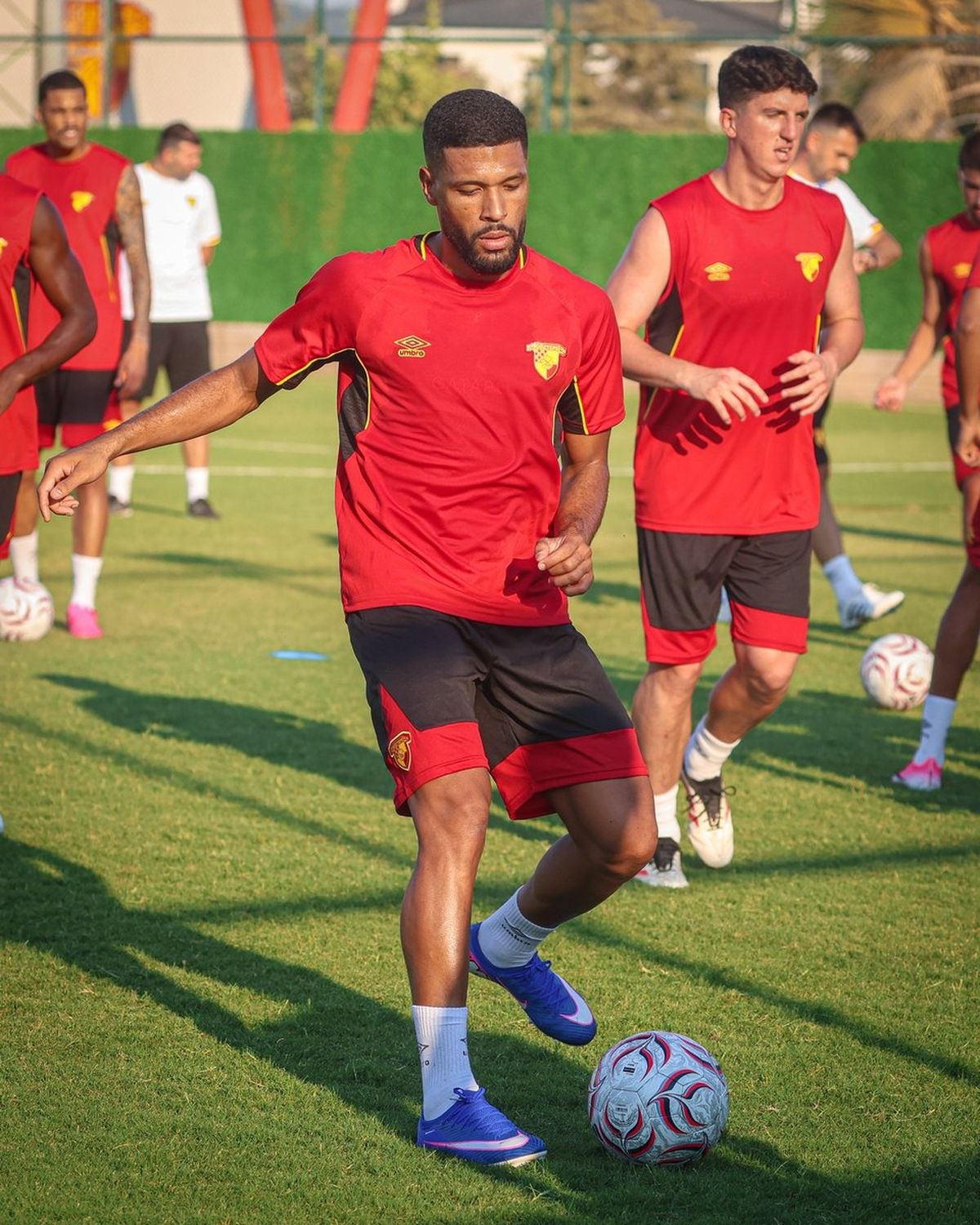 Göztepe, yeni sezon hazırlıklarına başladı