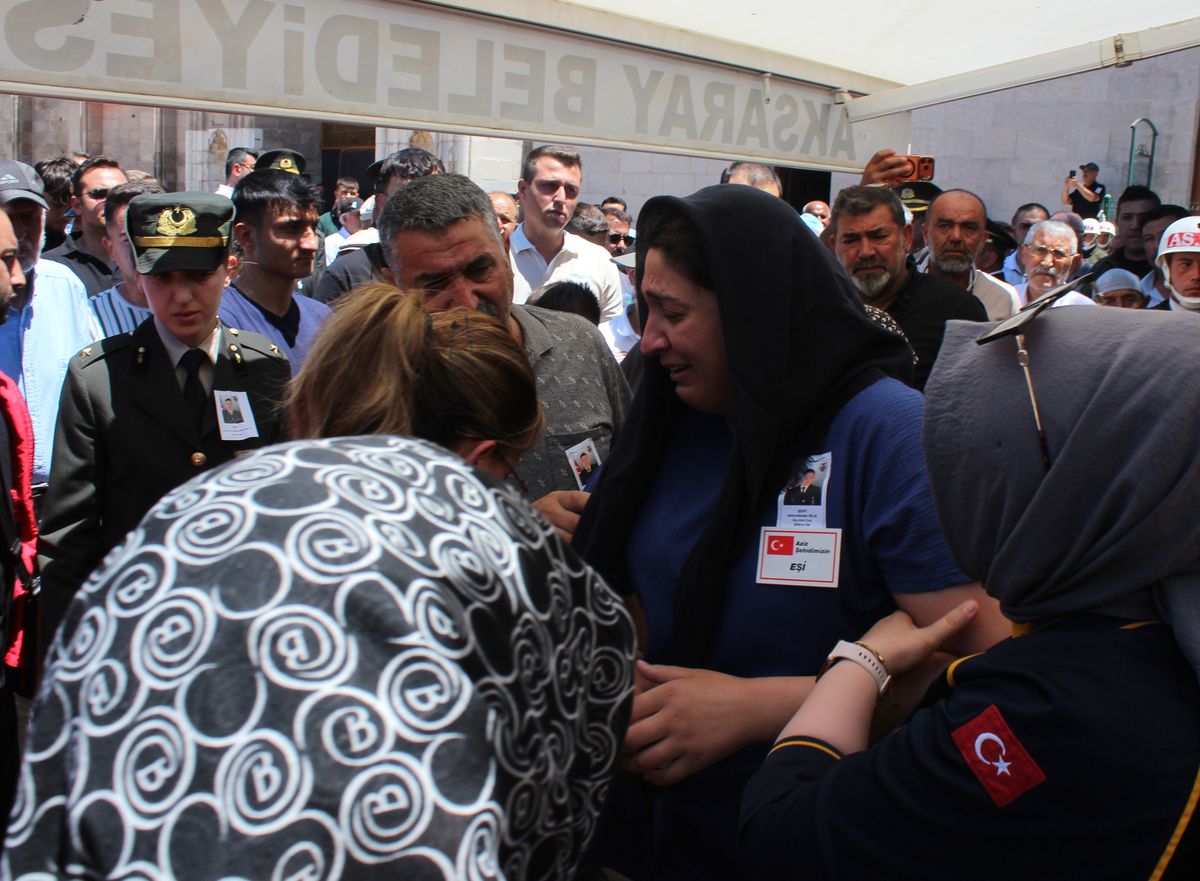 Pençe-Kilit'te şehit olan Uzman Çavuş Abdurrahman Hilal, Aksaray'da son yolculuğuna uğurlandı