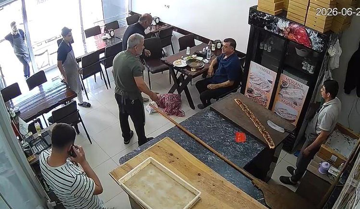Konya'da lokanta sahibinin soğukkanlı müdahalesi boğulmayı önledi