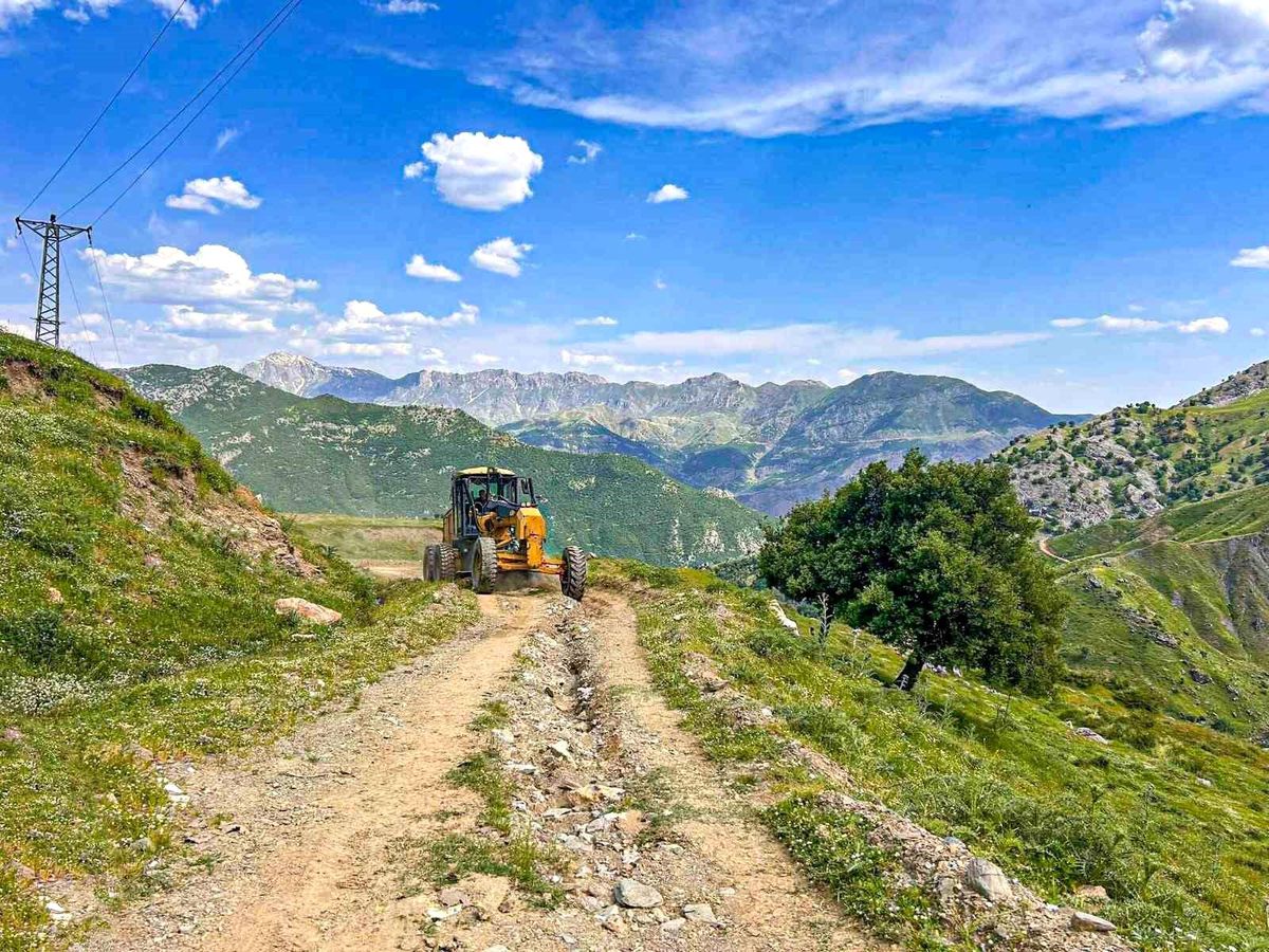 Kozluk'ta üreticiye yol müjdesi