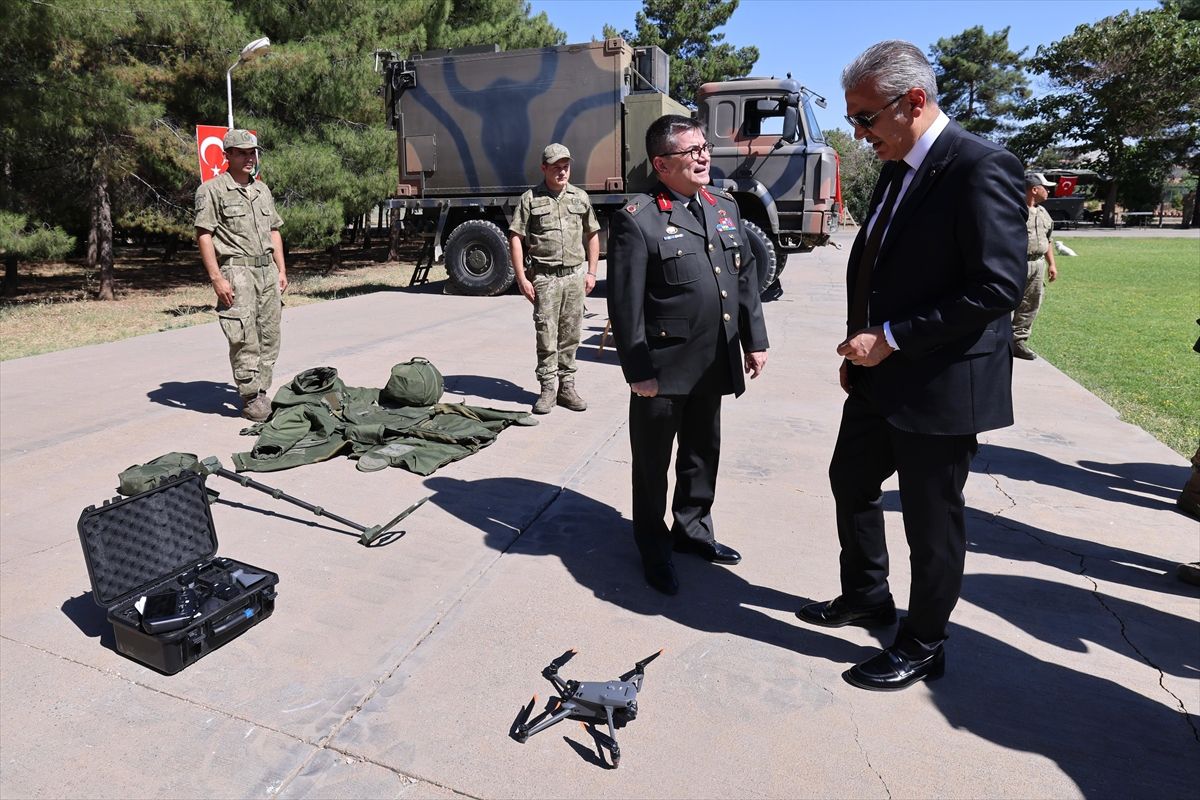 Mardin Valisi Akkoyun, Korgeneral Hulusi Sayın Kışlası'nı ziyaret etti