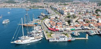 Muğla'da Deniz Kuvvetleri gemisi ile Sahil Güvenlik botları ziyarete açıldı