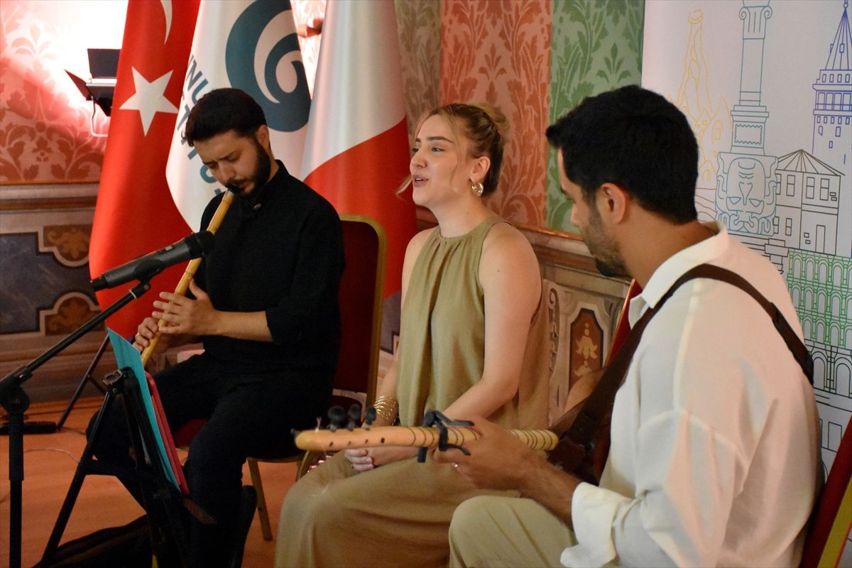 Roma'da Türk Halk Müziği ve Türk Sanat Müziği konseri düzenlendi