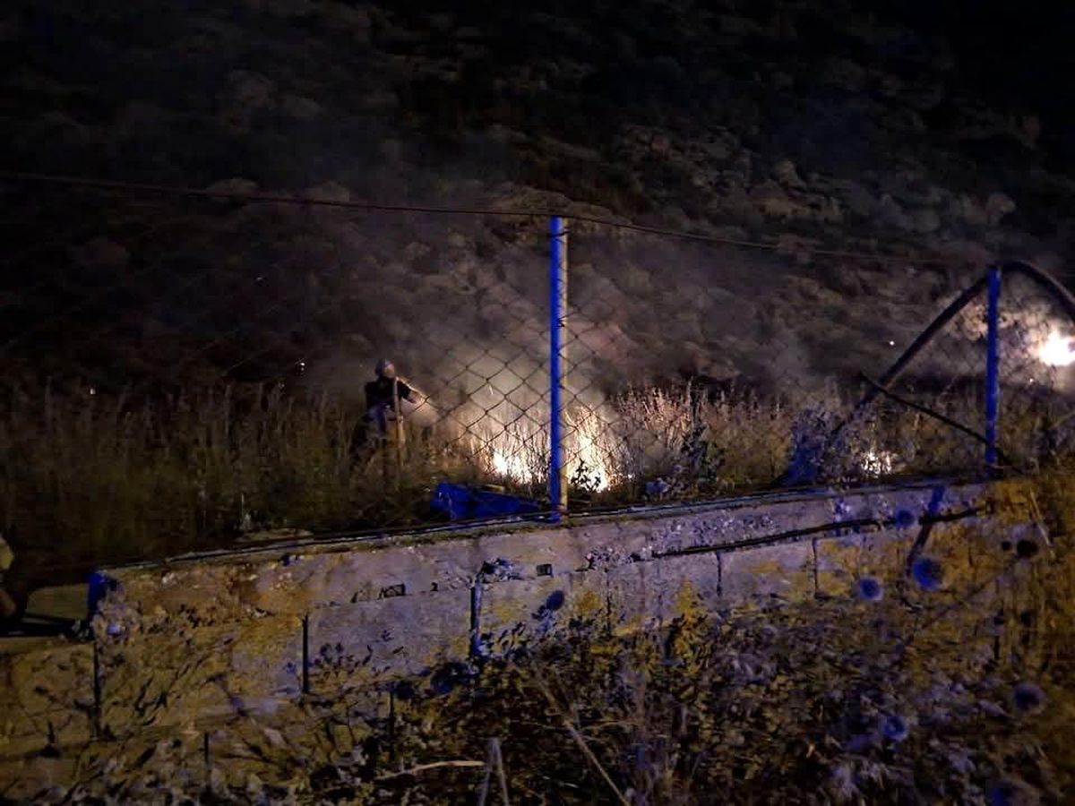 Hatay Samandağ'da makilik alanda çıkan yangına itfaiye müdahale etti