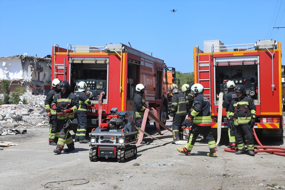 Samsun'da endüstriyel tesisler ve sanayi bölgelerindeki yangınlara robotla müdahale edilecek