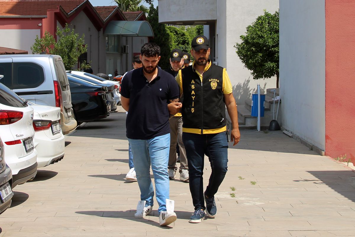 Sanal medyada kendilerini hoca olarak tanıtıp muska ve büyü yapan şebeke çökertildi