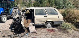 Tokat'ta kamyonet ile otomobilin çarpıştığı kazada 2 kişi yaralandı