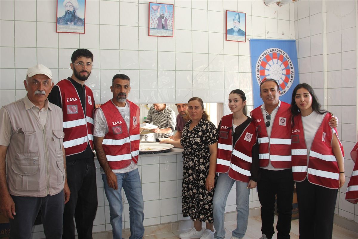 Zara'da aşure programı düzenlendi