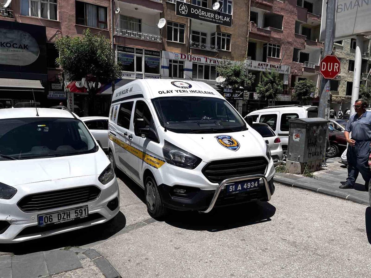 Niğde'de 53 yaşındaki adam otel odasında ölü bulundu