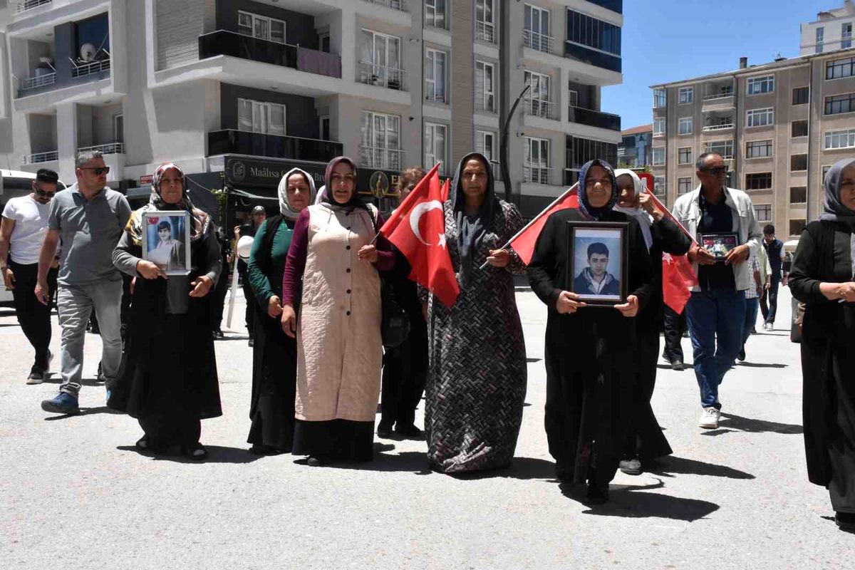 Van'da evlat nöbeti: ''Her evlat bizim için umut''