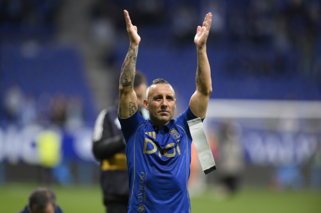 لاعب إسباني يعلن اعتزاله