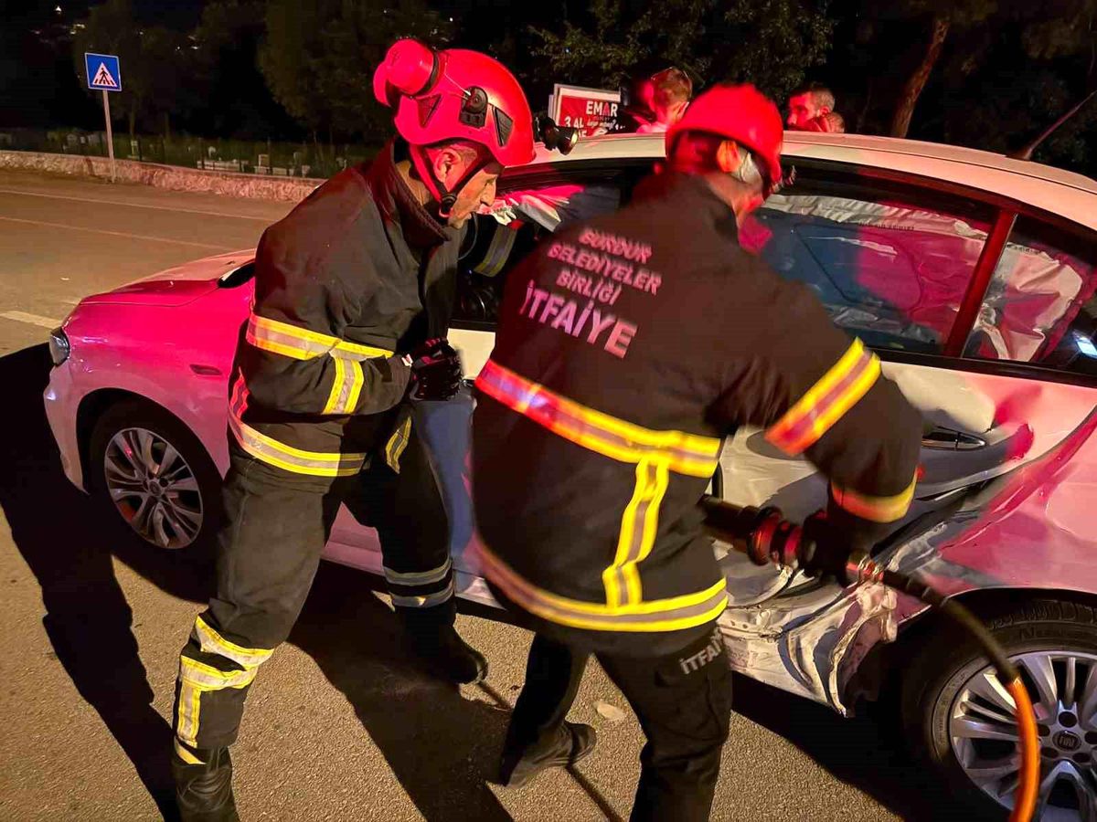 Balıkesir'de Otomobil Kazası: 7 Yaralı