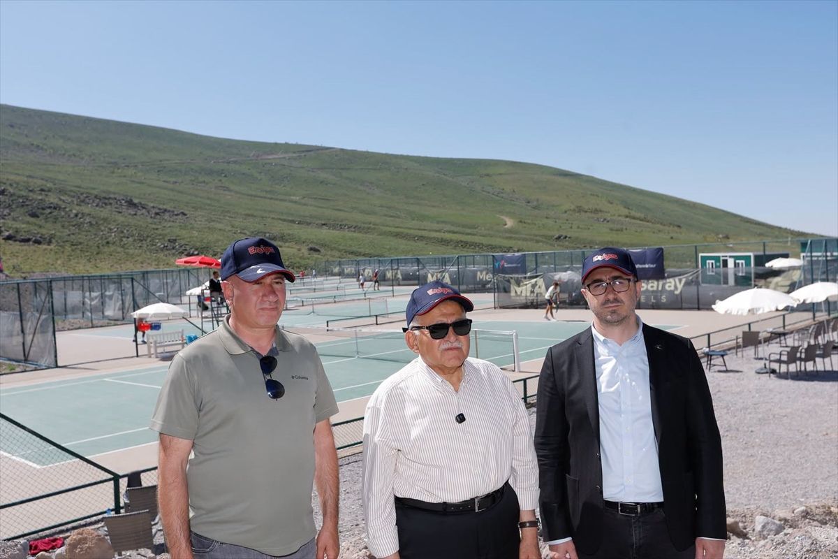 Erciyes'te 52 Ülkeden Bin Sporcuyla Büyük Tenis Turnuvası