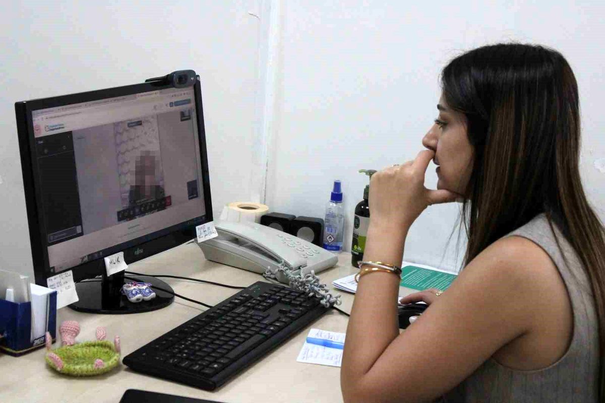 Hastaneye gidemeyen hastaların evine doktor gidiyor