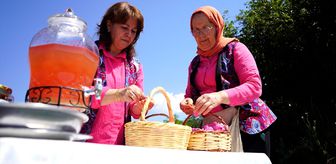 Isparta'da kadınlar gül şerbeti geleneğini yaşatıyor