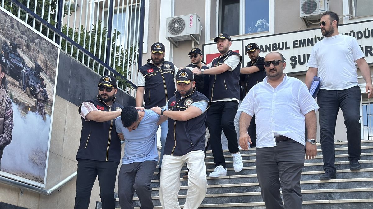İstanbul'daki 1758 cumhuriyet altını dolandırıcılığının 5 şüphelisi adliyede