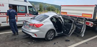 Karabük'te tıra çarpan otomobildeki 1 kişi öldü, 8 kişi yaralandı