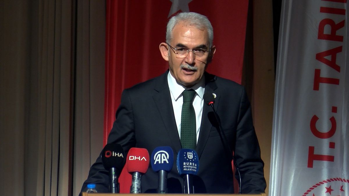 Bursa'da muhtarlara verilen orman yangınları konferansından bir görünüm