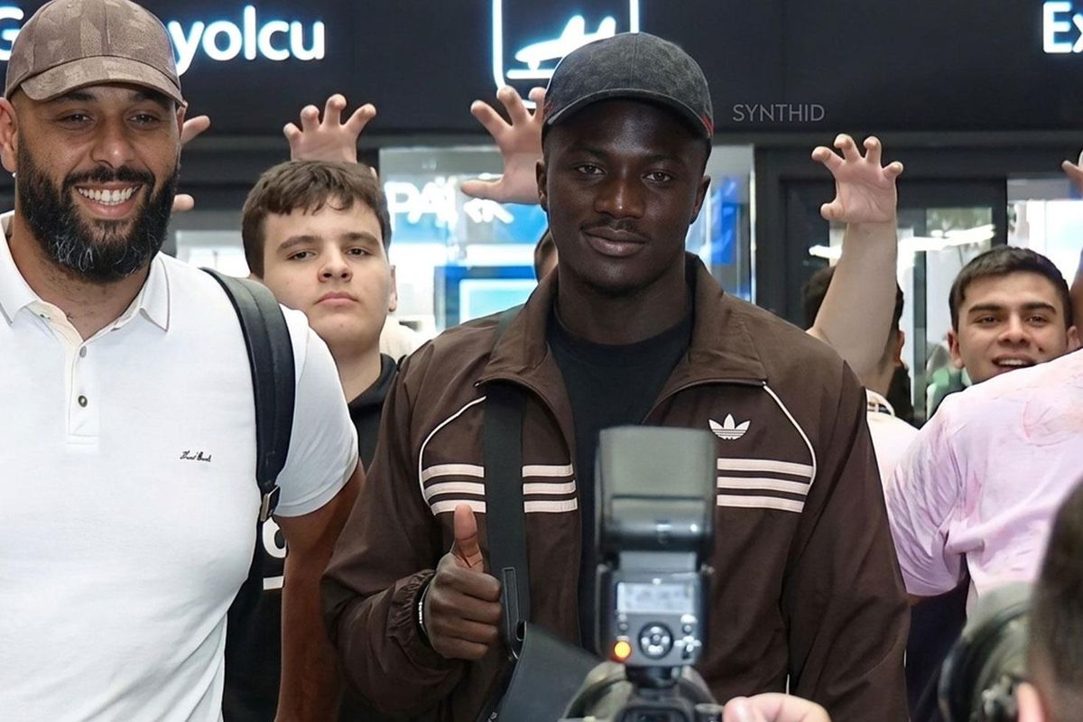 Beşiktaş'ın yeni transferi Kassoum Ouattara İstanbul'da sağlık kontrolünde