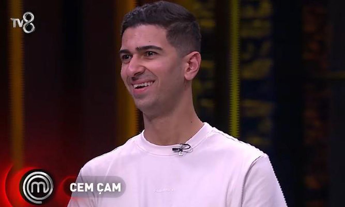 MasterChef Cem Çam'ın yarıştığı bir anı gösteren görsel