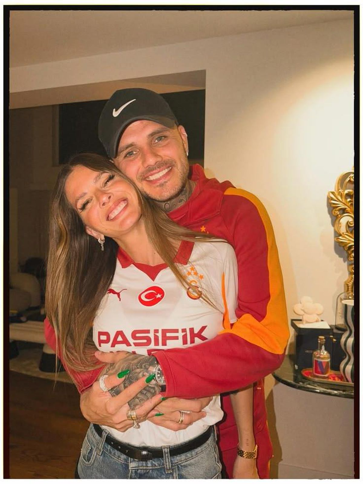 MAURO ICARDI VE CHİNA SUAREZ AYRILDILAR