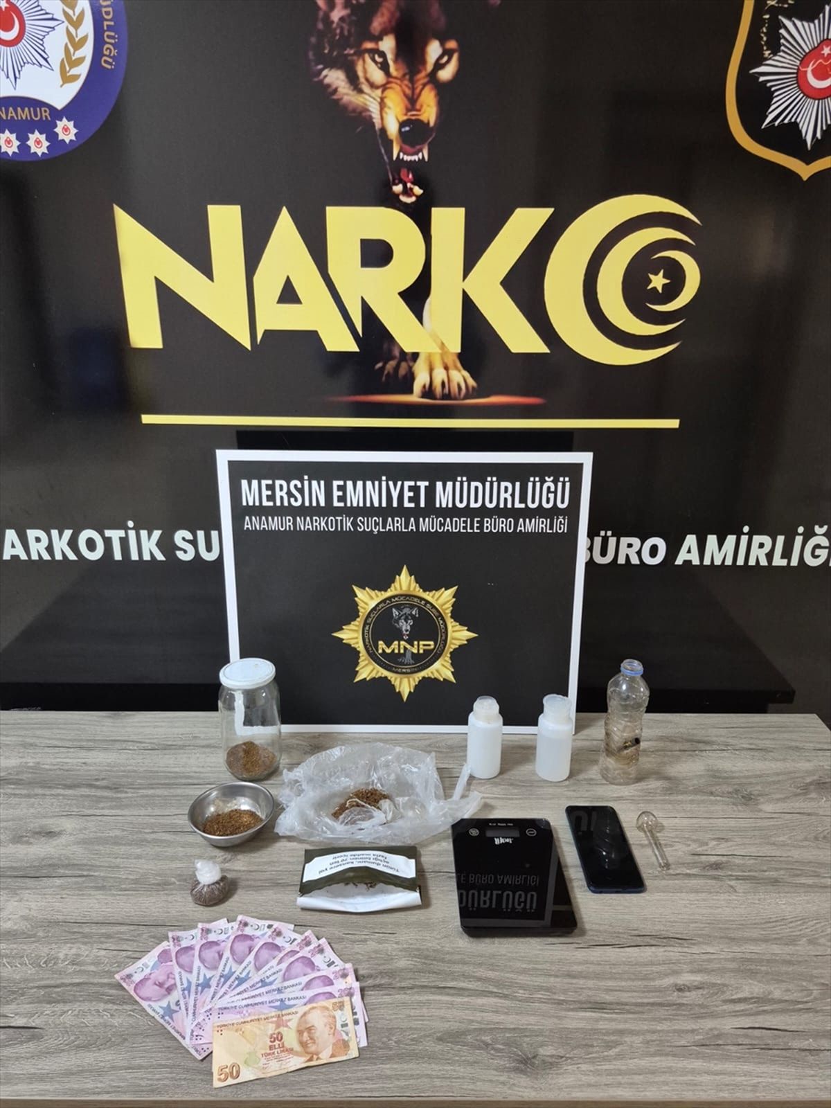 Mersin'de uyuşturucu operasyonunda yakalanan 3 şüpheliden 1'i tutuklandı