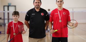 Milli antrenör baba, badminton sevgisi aşıladığı oğullarıyla başarı peşinde