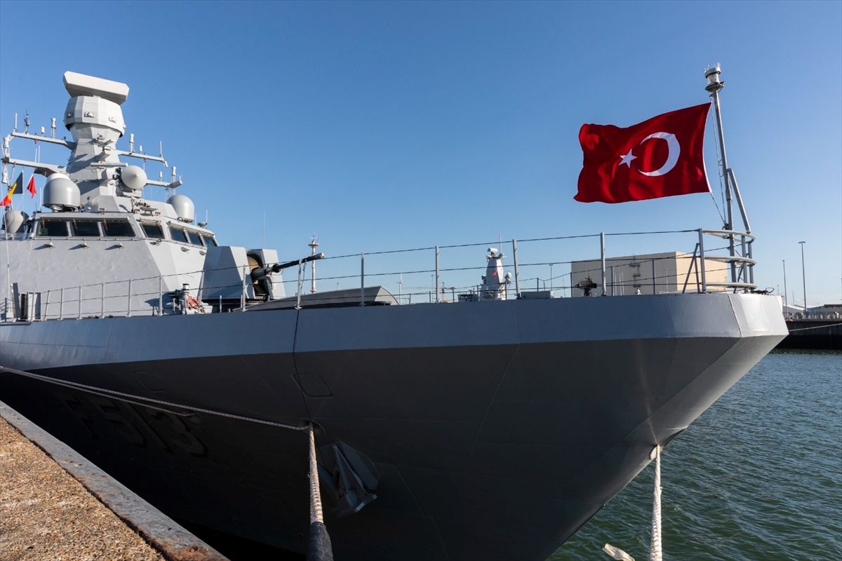 Milli savaş gemisi TCG Burgazada, Belçika'da ziyaretçilerini ağırlayacak