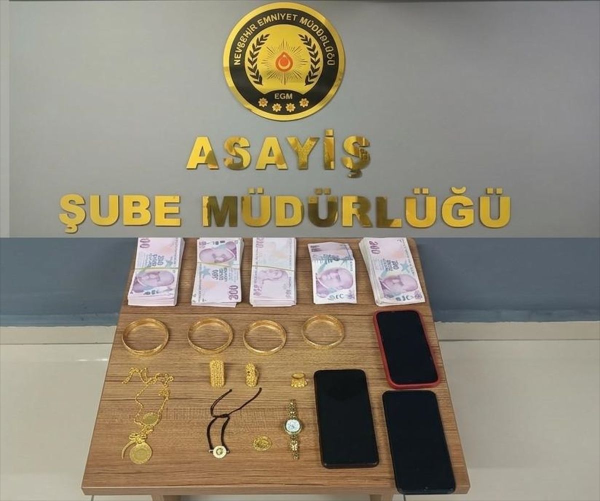 Nevşehir'de 'evlilik vaadiyle' dolandırıcılık yaptıkları iddiasıyla yakalanan 2 zanlı tutuklandı