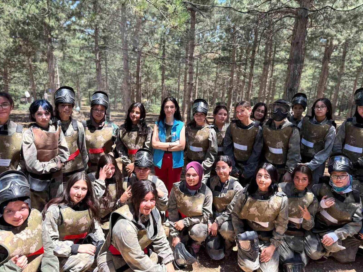 Öğrenciler Sultandağı Gençlik Kampı'nda buluştu