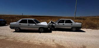 Şanlıurfa'da iki otomobilin çarpıştığı kazada 4 kişi yaralandı