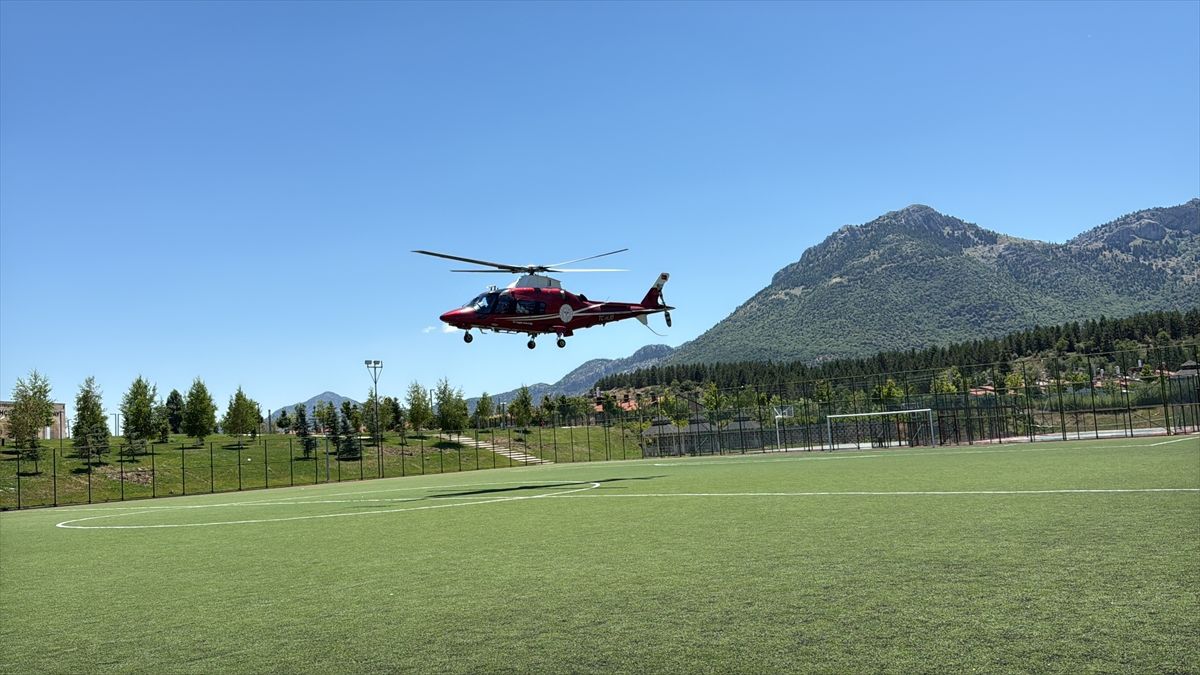 Seydişehir'de hava ambulansı kalp krizi geçiren hasta için havalandı