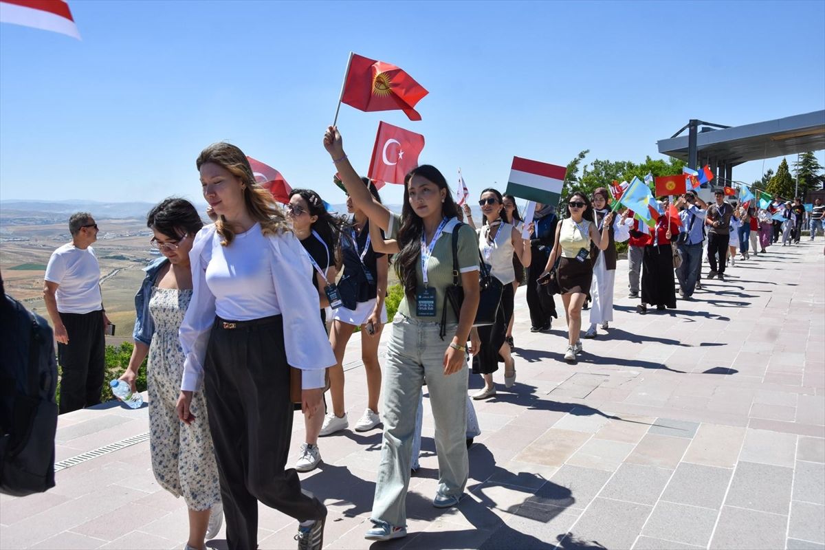 Türkiye'de ilk defa gerçekleştirilen psikokültürel gençlik programı sona erdi