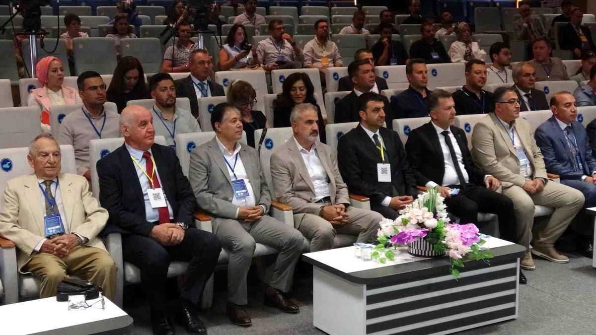 Van'da Mühendislik Jeolojisi Sempozyumu Başladı