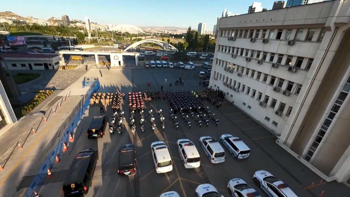 Ankara'da NATO tedbirlerine ilişkin uygulamalarda 4 binden fazla aranan şüpheli yakalandı