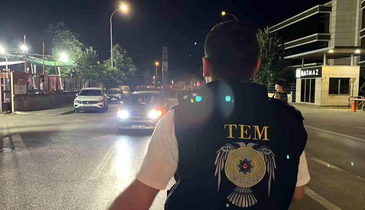Bursa'da iki ilçe abluka altına alındı: Polis kuş uçurtmadı