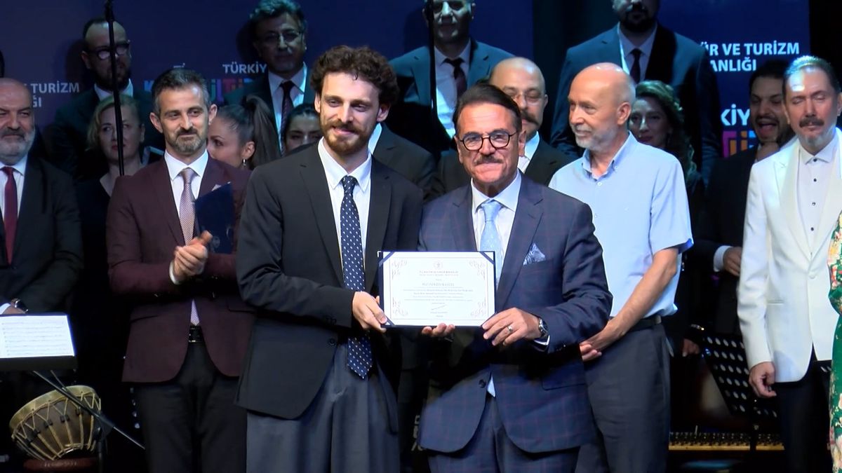 Bursa'nın fethinin 700. yılı beste yarışması ödül töreni