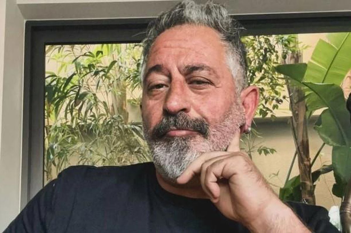 Cem Yılmaz sosyal medya hesabı