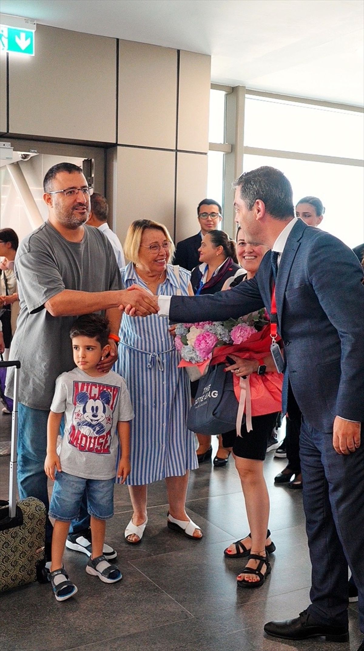 Çukurova Uluslararası Havalimanı'nda 10 milyonuncu yolcu karşılandı