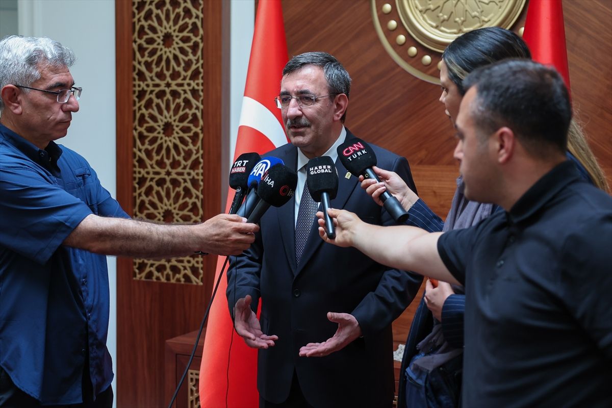 Cumhurbaşkanı Yardımcısı Yılmaz Tahran'da açıklamalarda bulundu Açıklaması